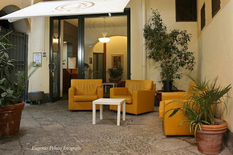 Caravaggio Hotel Napoli Dış mekan fotoğraf