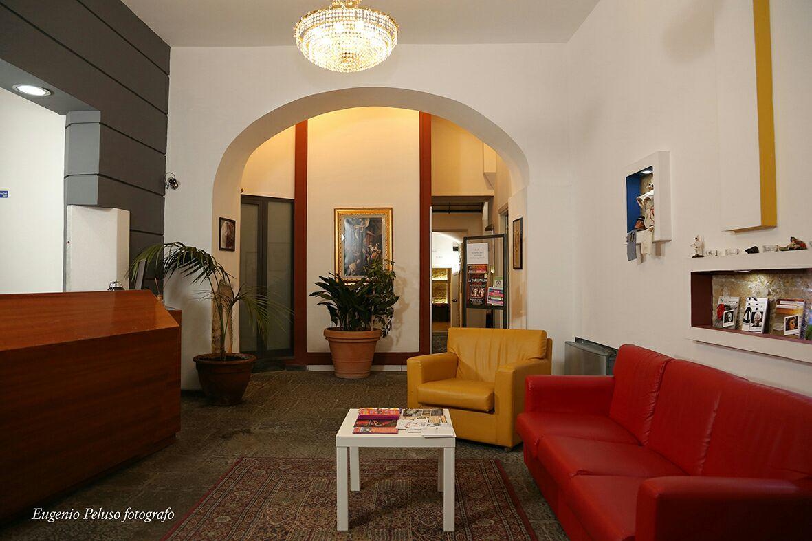 Caravaggio Hotel Napoli Dış mekan fotoğraf
